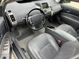Toyota Prius-18