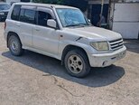 Mitsubishi Pajero io-4
