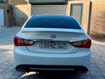 Hyundai Sonata-4