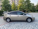 Toyota Prius-8