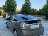 Toyota Prius-5