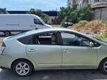 Toyota Prius-5