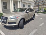 Audi Q7-4