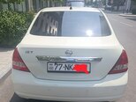 Nissan Tiida-2