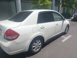 Nissan Tiida-9