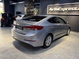 Hyundai Elantra-2