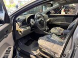 Hyundai Elantra-17