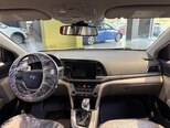 Hyundai Elantra-11