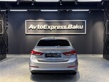 Hyundai Elantra-5