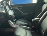 Hyundai Elantra-16