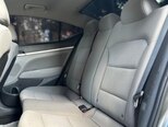 Hyundai Elantra-9