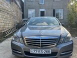 Mercedes E 200-4