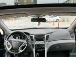 Hyundai Sonata-13