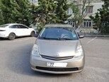 Toyota Prius-4