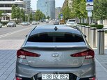 Hyundai Elantra-7