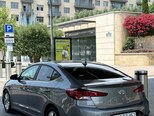 Hyundai Elantra-10