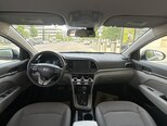 Hyundai Elantra-13