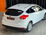 Ford Focus-11