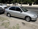 Hyundai Accent-2