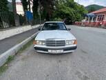 Mercedes 190-1