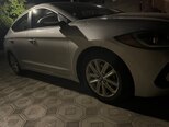 Hyundai Elantra-6