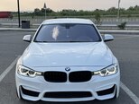 BMW 320-1