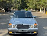 Mercedes E 200-1