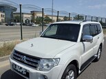 Mitsubishi Pajero-1