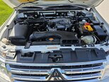 Mitsubishi Pajero-19