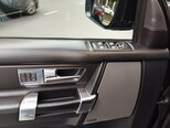 Land Rover Discovery-11