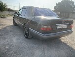 Mercedes E 220-4