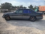 Mercedes E 220-11