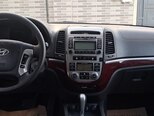 Hyundai Santa Fe-12