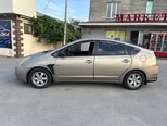 Toyota Prius-4