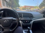 Hyundai Elantra-6