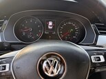 Volkswagen Passat-8