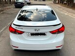 Hyundai Elantra-15
