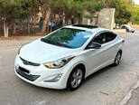 Hyundai Elantra-11