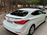 Hyundai Elantra-16