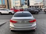 Hyundai Elantra-7