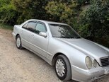 Mercedes E 220-2