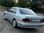 Mercedes E 220-6