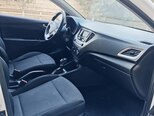 Hyundai Accent-10