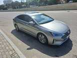 Hyundai Elantra-6
