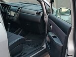 Nissan Tiida-11