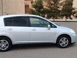 Nissan Tiida-5