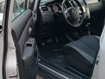 Nissan Tiida-10