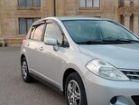 Nissan Tiida-2