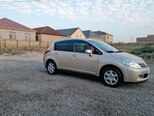 Nissan Tiida-4