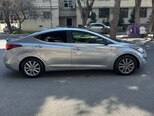 Hyundai Elantra-4